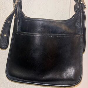 🐎 Coach Legacy Shoulder Bag 🐎